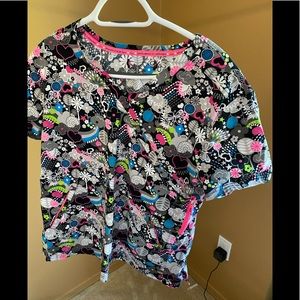 scrub top koi